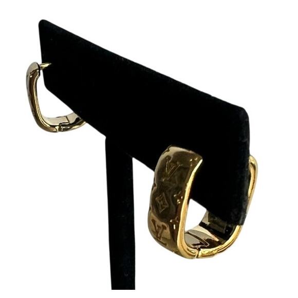 Louis Vuitton Buckle Dreille Nanogram Gold LV Earrings (LVXX019) - Picture 4 of 6